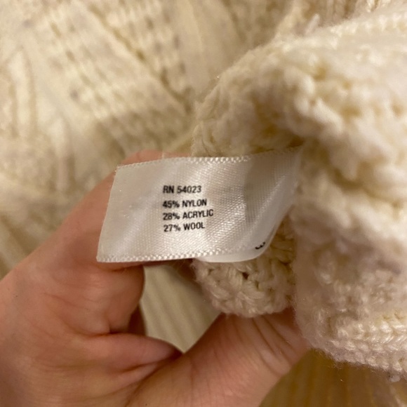 Women’s large Gap sweater - Picture 4 of 5